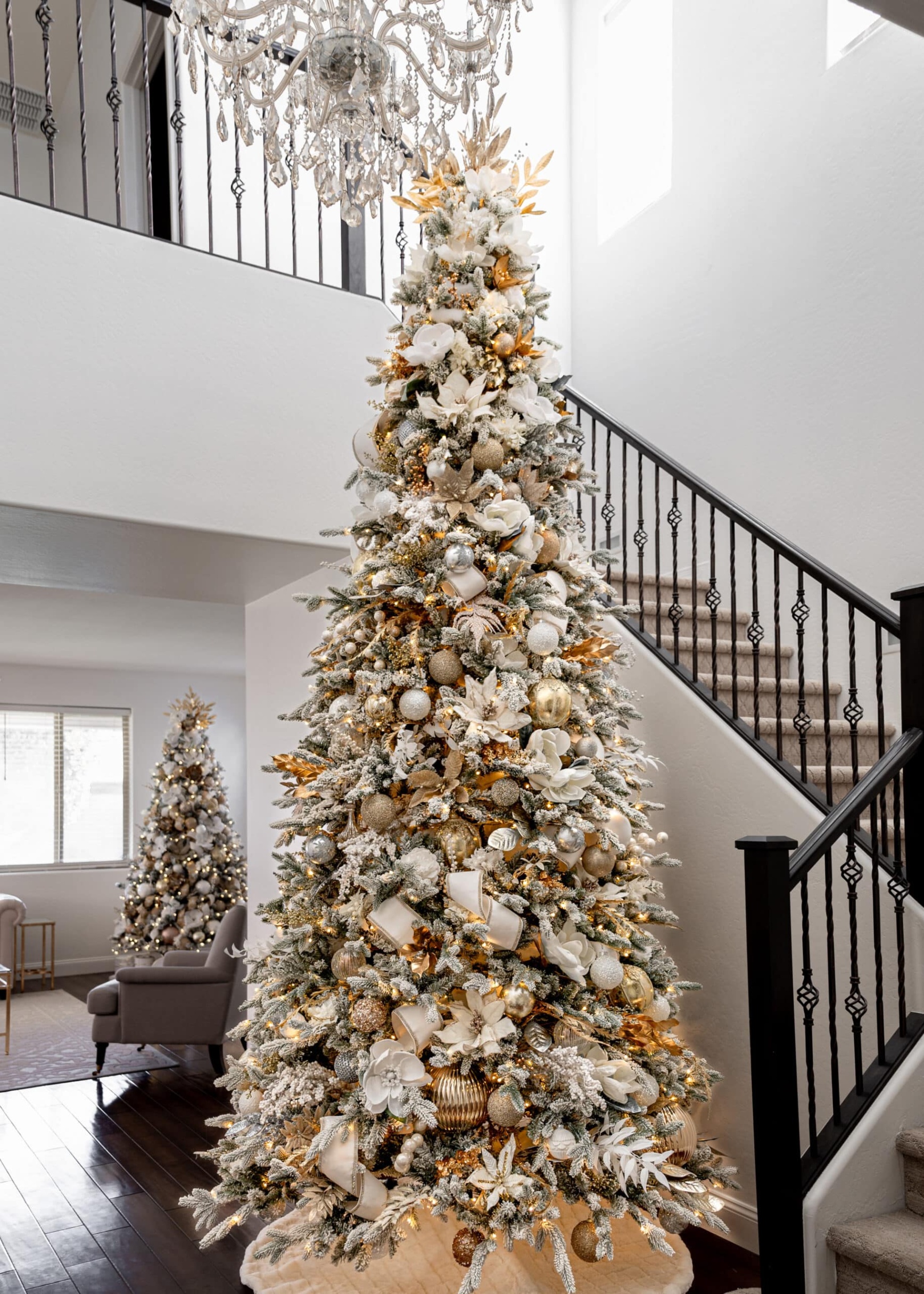 christmas decoration ideas for white tree Niche Utama Home How to Decorate an Elegant White and Gold Christmas Tree Like A Pro